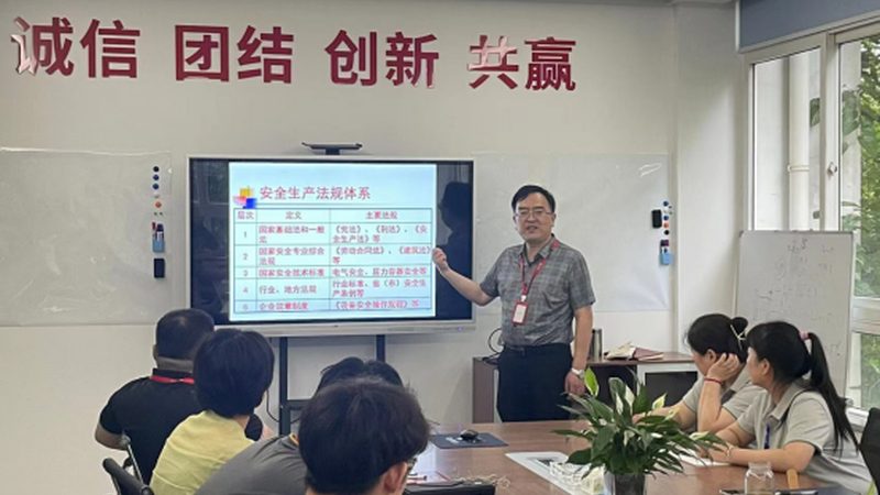 成人高考成绩查询通常有以下几个入口：
